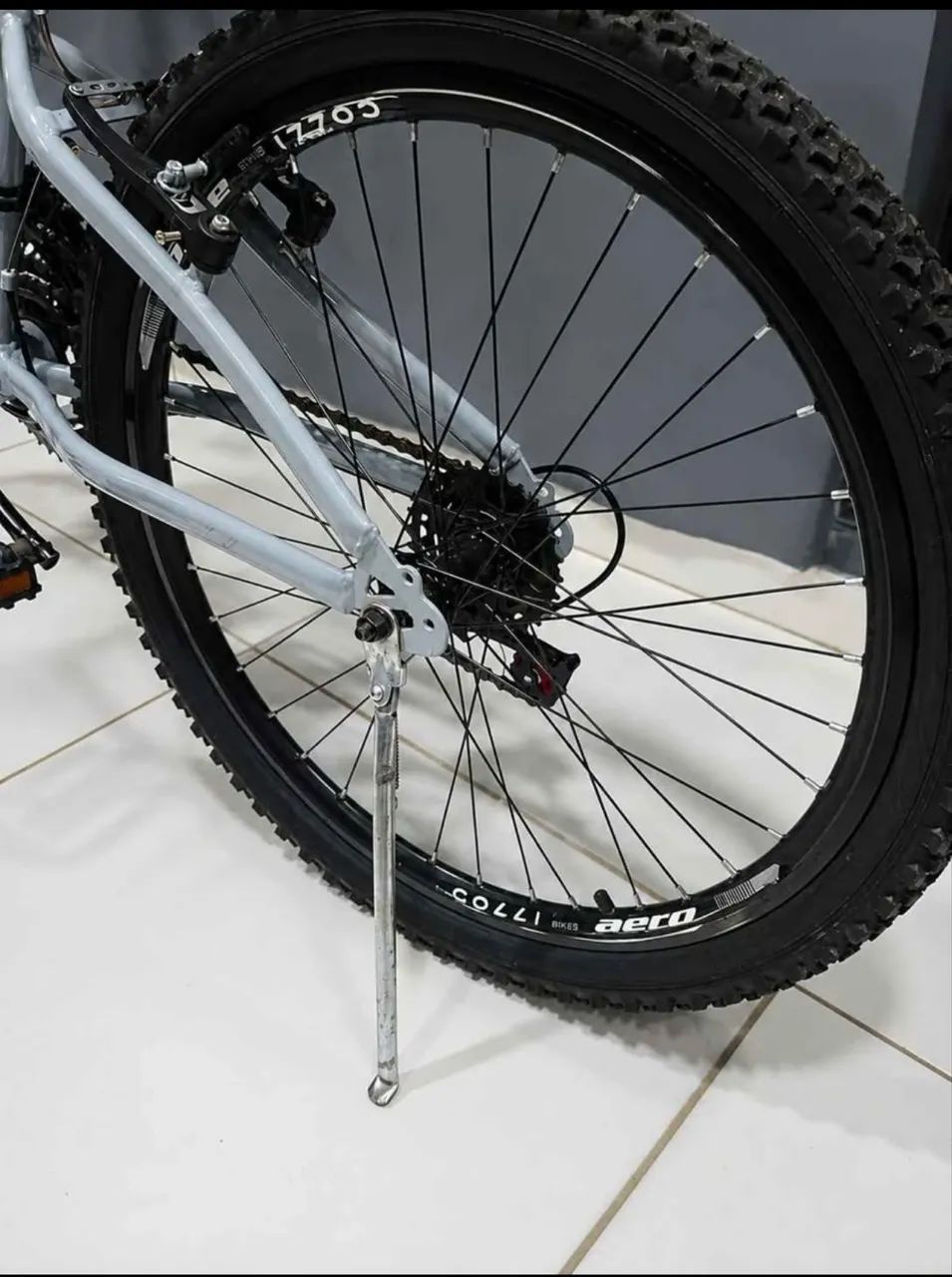Bicicleta aro 26 com marcha muito barato  - Foto 3
