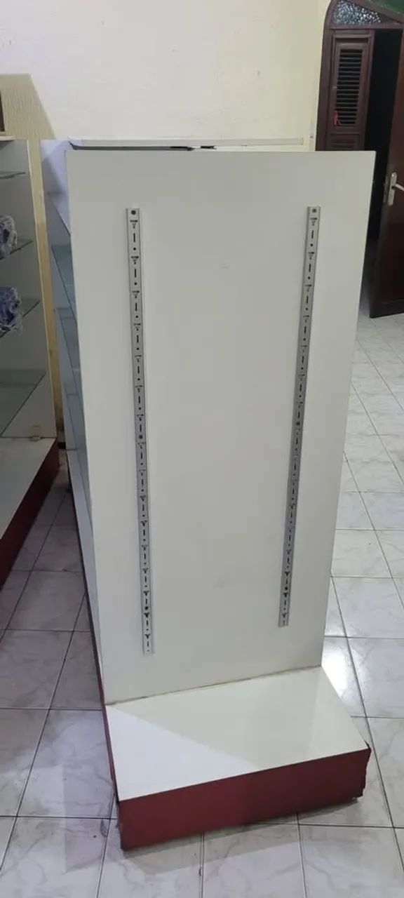 Expositor com prateleiras de vidro  - Foto 3