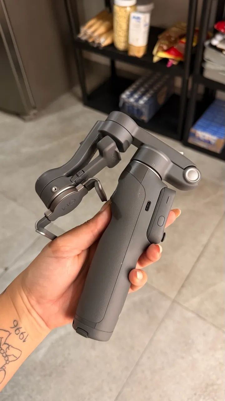 Estabilizador DJI osmo móbile 8p - Foto 3