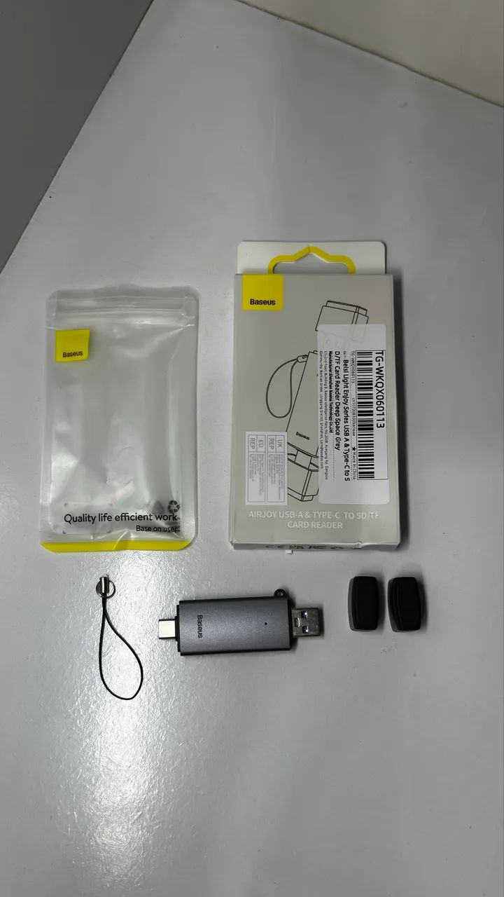 Leitor de Cartão Baseus USB-C e USB-A para SD e MicroSD