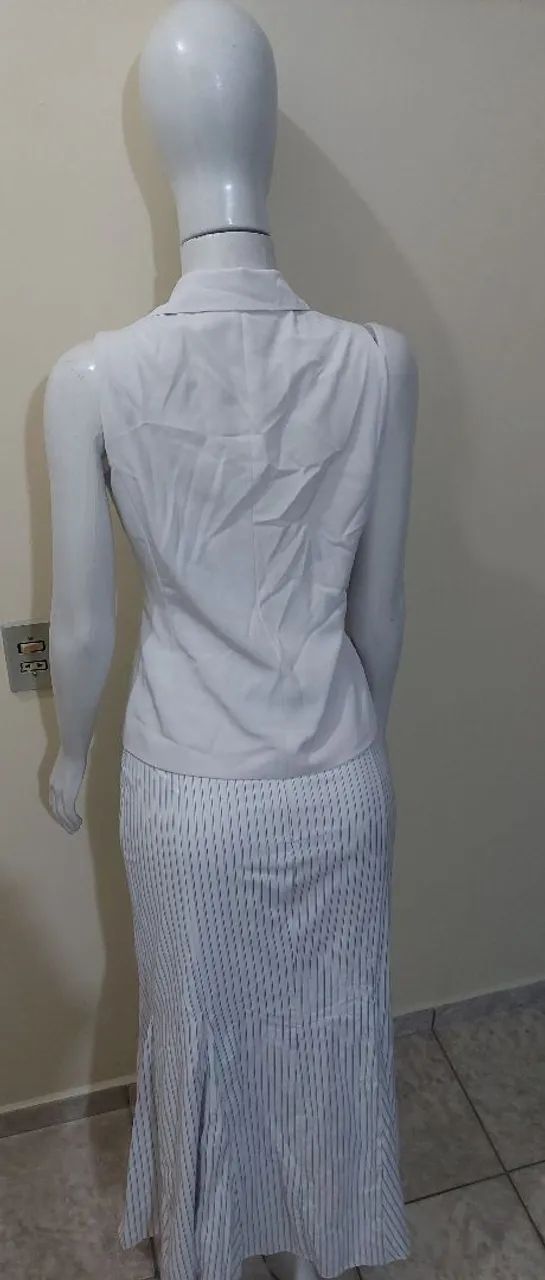 Conjunto Saia e Blazer - Tamanho 40 - Foto 2