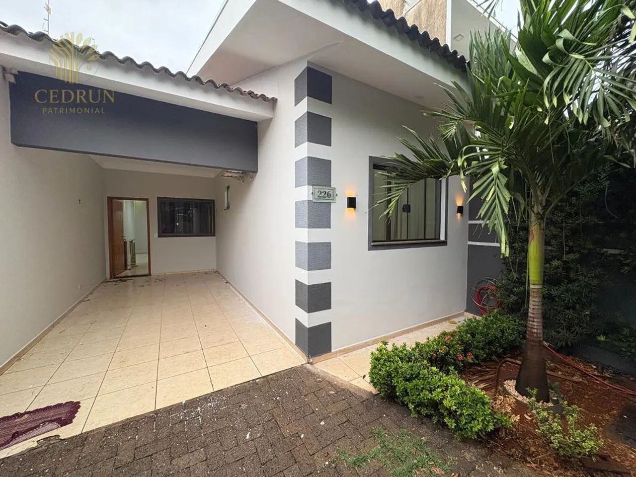 Casa para alugar em Maringá, Parque Tarumã, com 2 quartos, com 118 m² - Foto 2