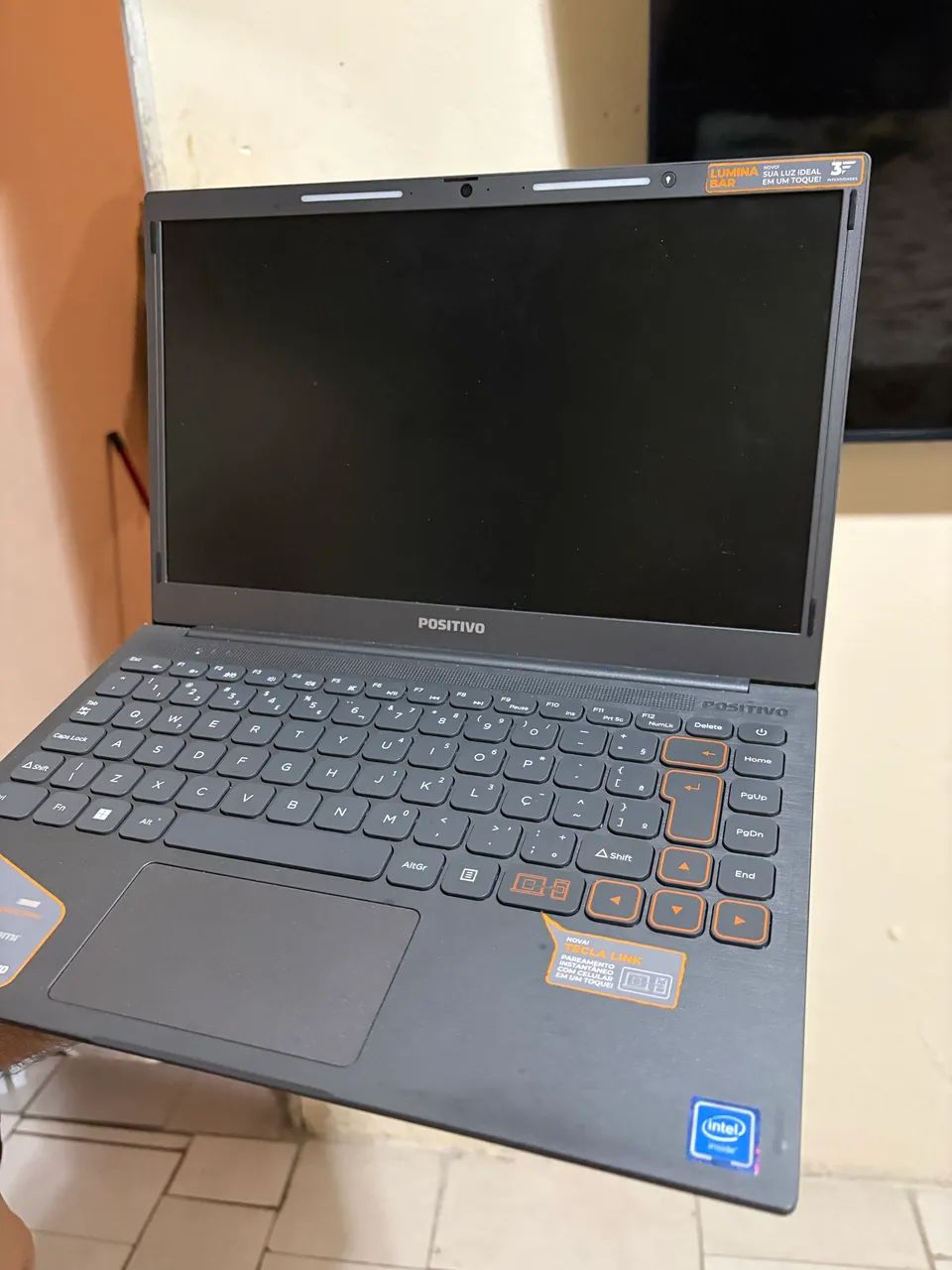Vendo notebook Positivo Vision C14