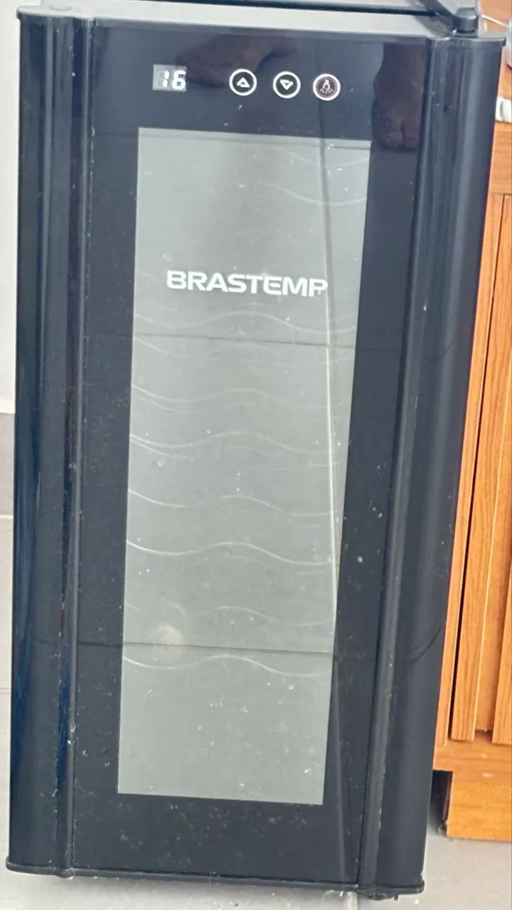 ADEGA BRASTEMP 12 GARRAFAS 110v - Foto 2