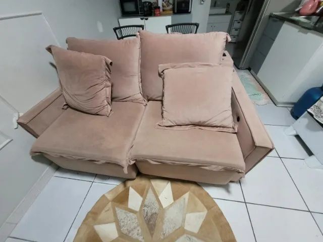 Sofá Retrátil 2 Lugares com USB em Suede Rosé - Foto 4
