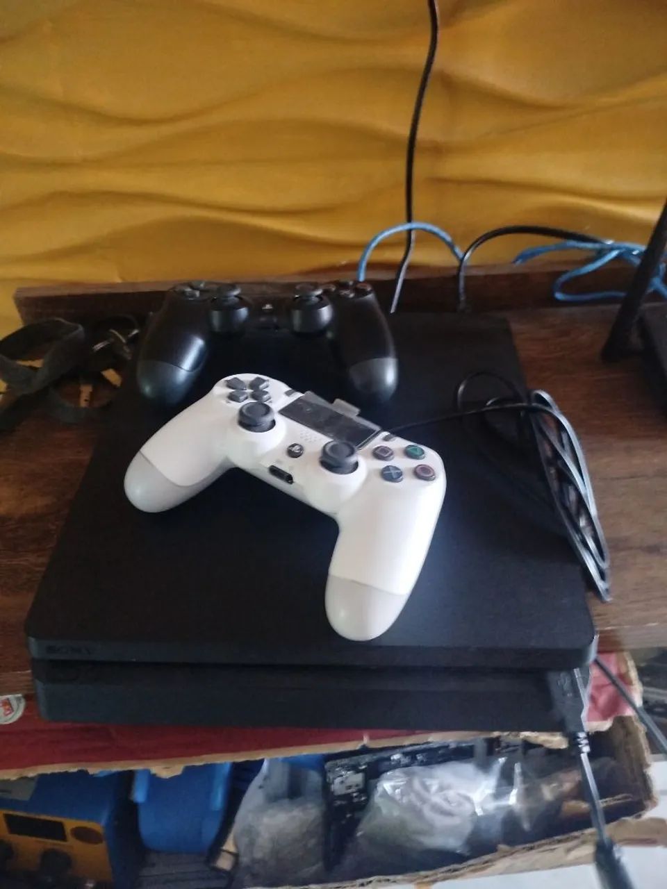 Ps4 slim travado!