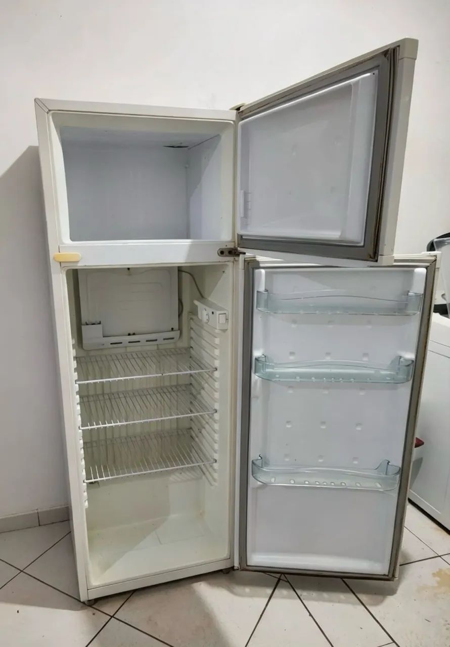 Geladeira cônsul com entrega grátis  - Foto 2
