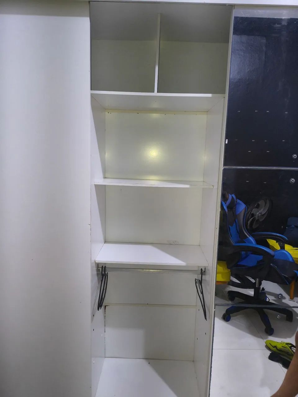 Guarda roupa com espelho - Foto 3