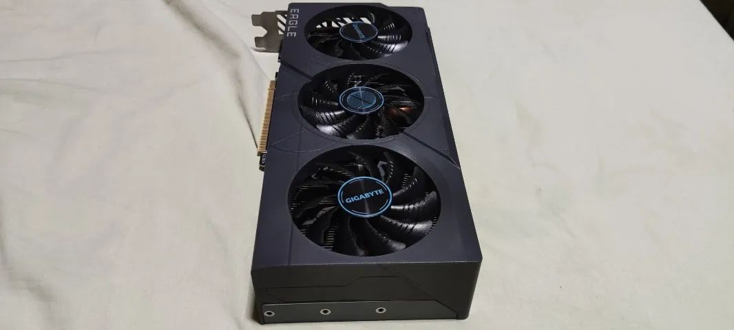 GeForce RTX 4070 EAGLE OC 12G - Foto 4