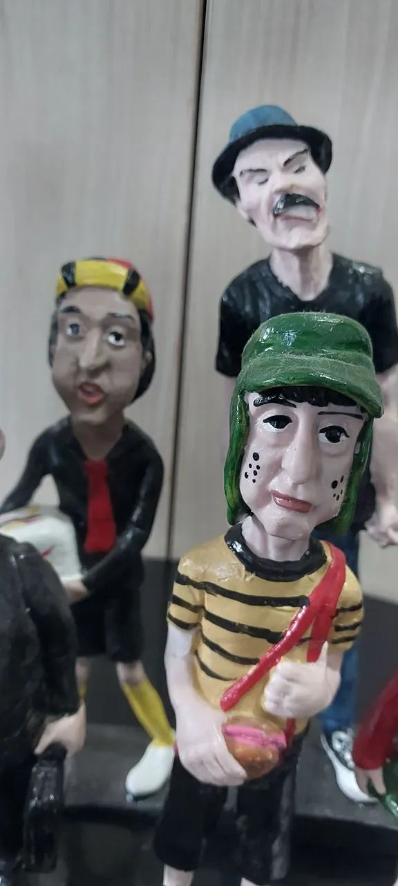 Bonecos Resina Turma do Chaves - Foto 3