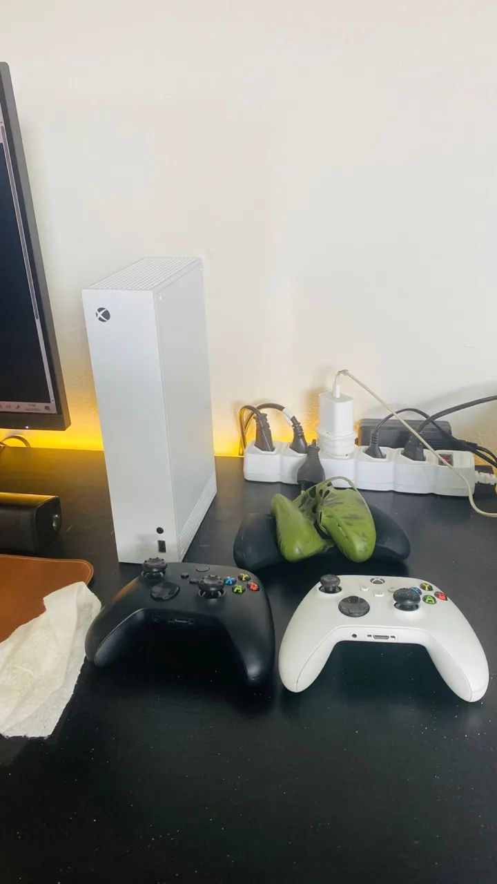 Xbox series S 2 controles  - Foto 2