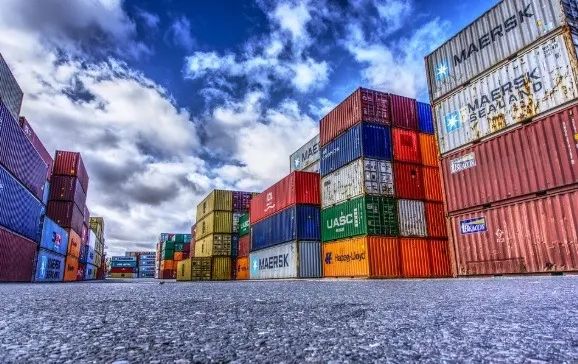 ÁREA PORTUÁRIA 12.000 M² PARA TERMINAL CONTAINER