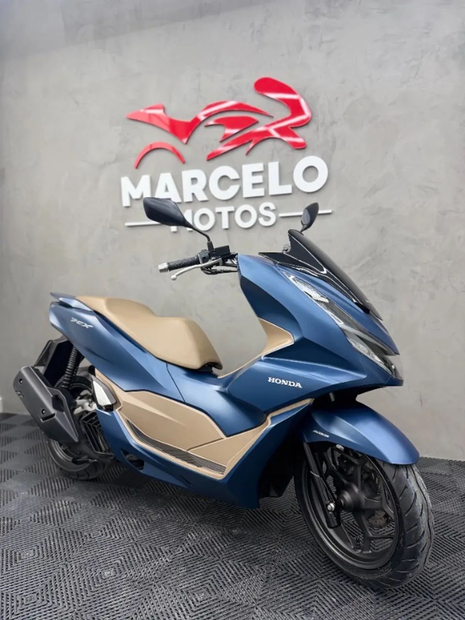 Honda PCX 160 DLX 2024