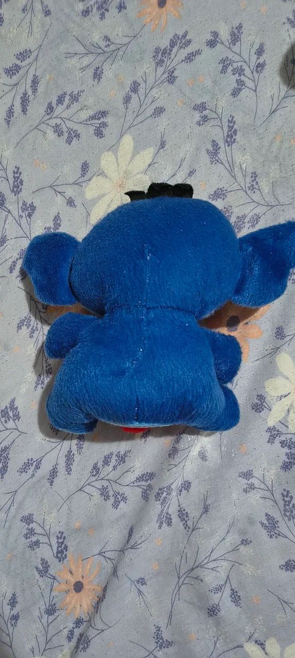 Pelúcia Stitch com Coração  - Foto 2