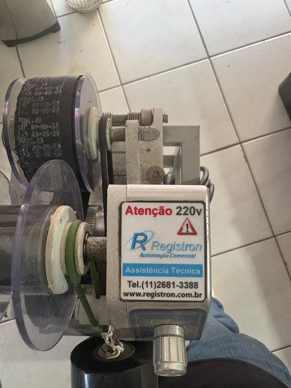 Datador de Pedal manual Registron 220v