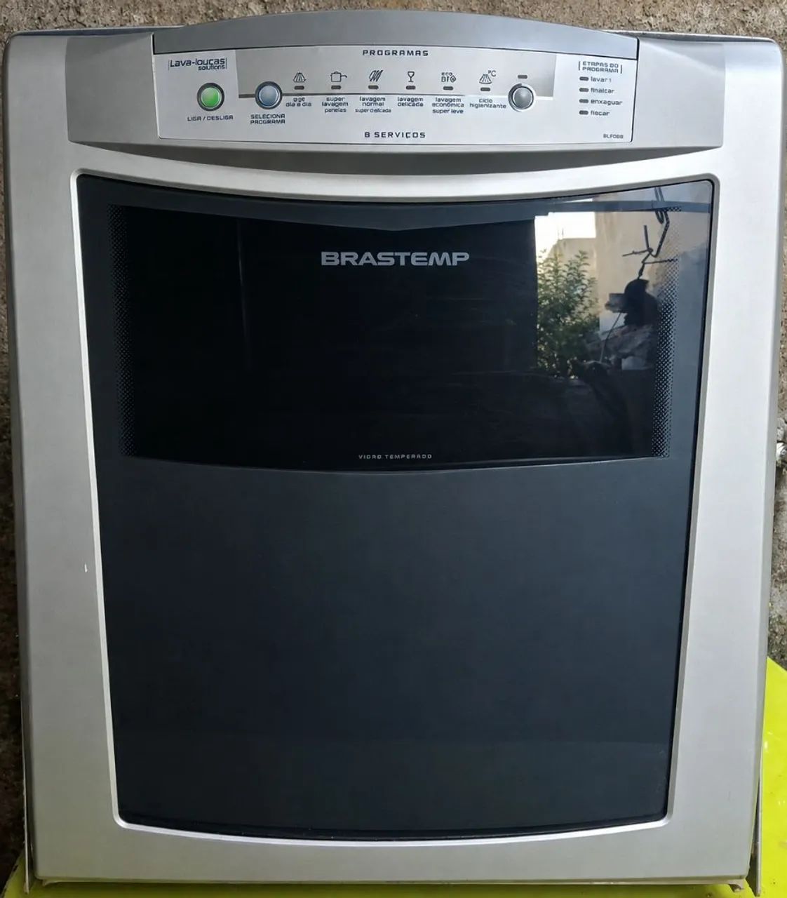 Lava louça Brastemp funcionando normalmente 