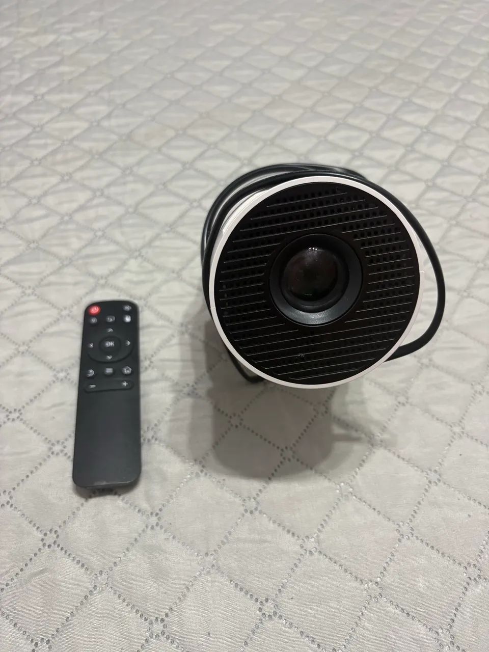 Mini projetor portátil 