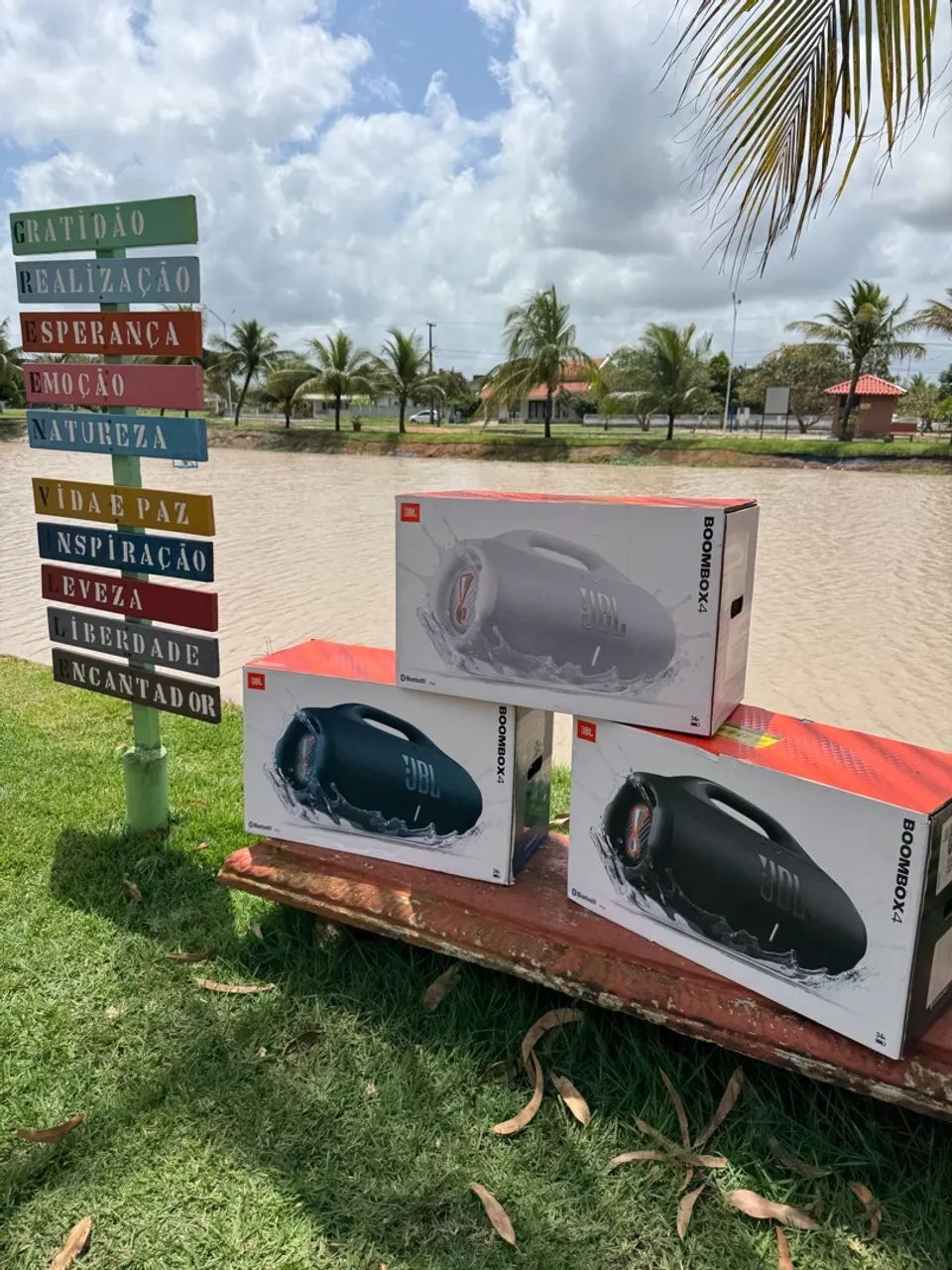 Jbl Bombox 4 Branca/Azul 