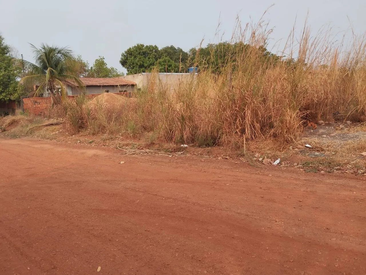 Vendo terreno com 360m2 em Santo Antonio do Leverger