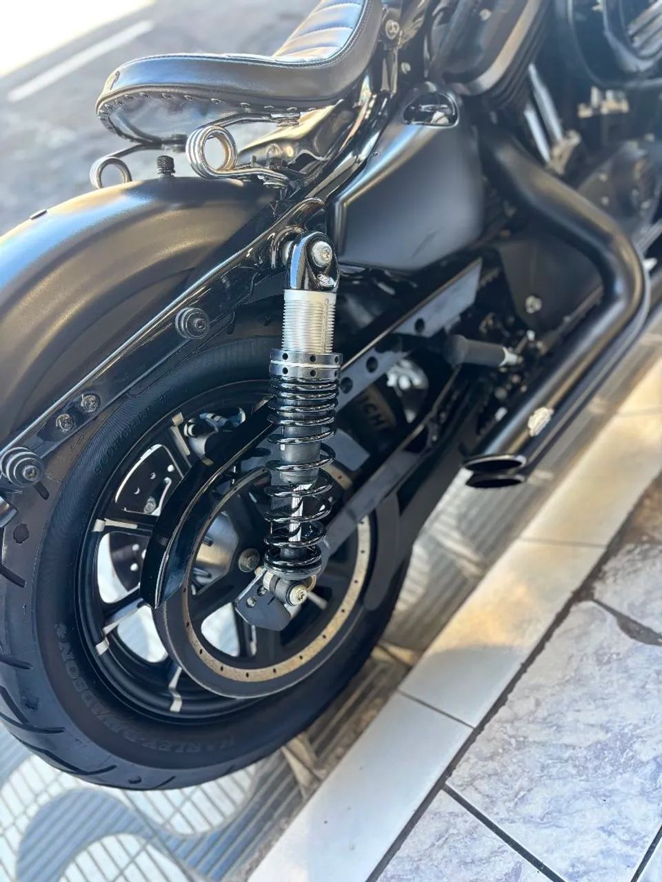 Harley Davidson 883 - Foto 5