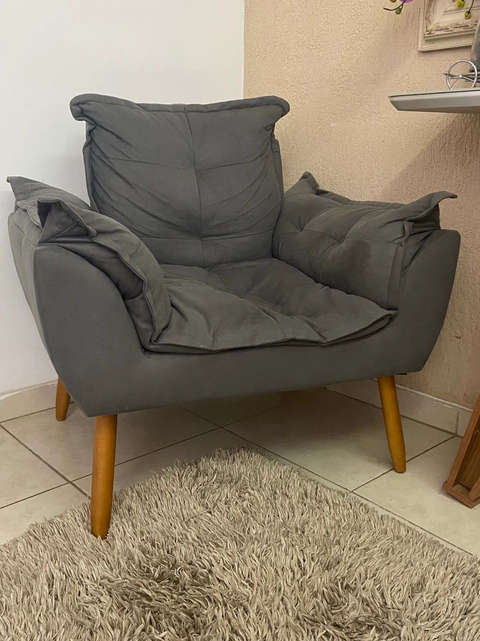  Poltrona Decorativa Opala Pé Palito (usada, porém ótimo estado) - Foto 3