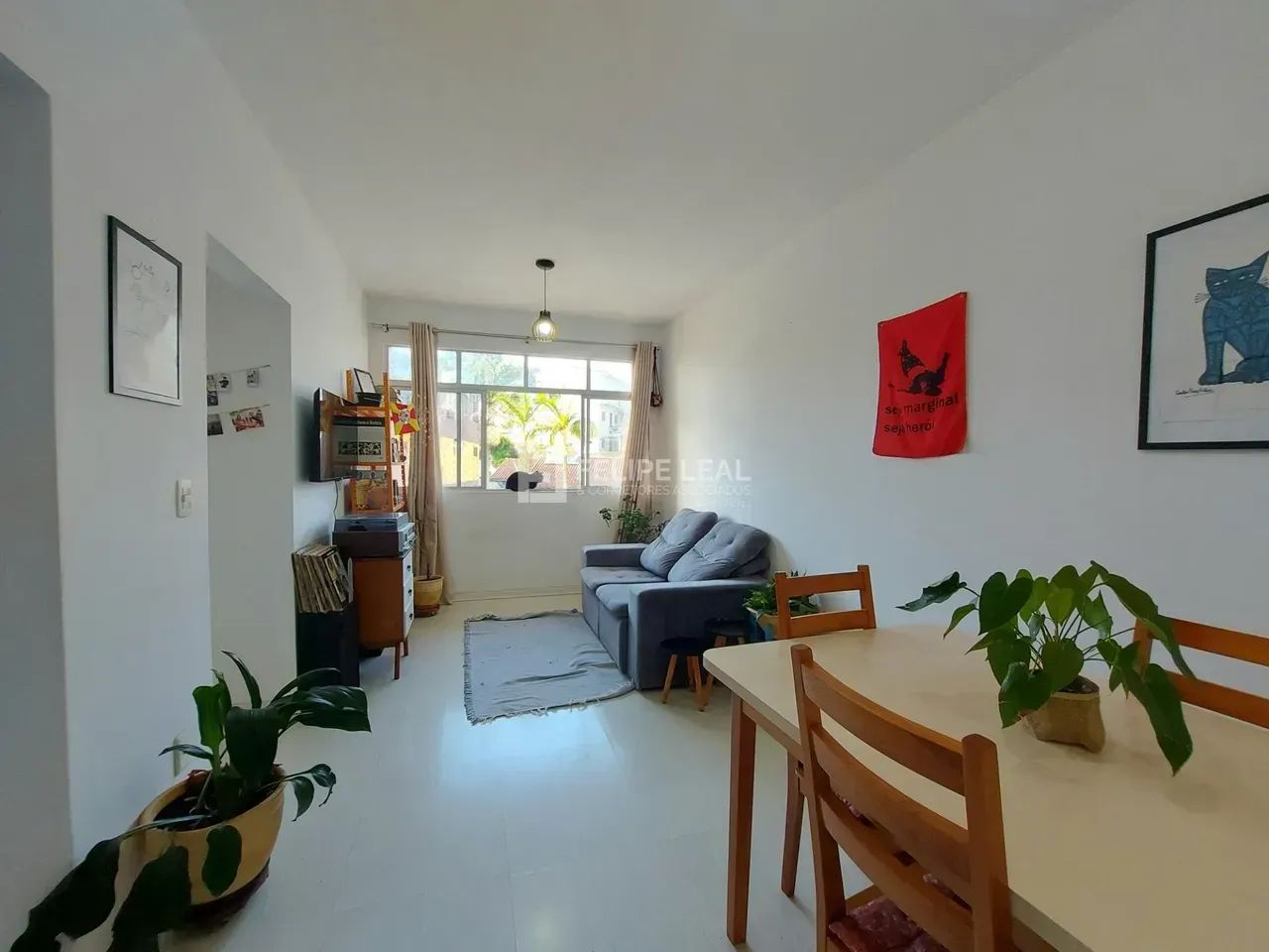 APARTAMENTO COM 02 DORMITÓRIOS, SEMI MOBILIADO NO CAPOEIRAS  FLORIANÓPOLIS - Foto 2