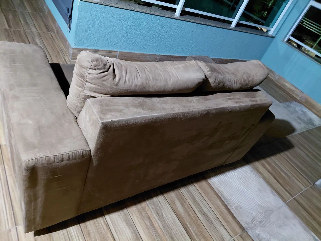 Vende-se um sofá retrátil de 2 lugares ( com 1,70m de comp.) - Foto 2