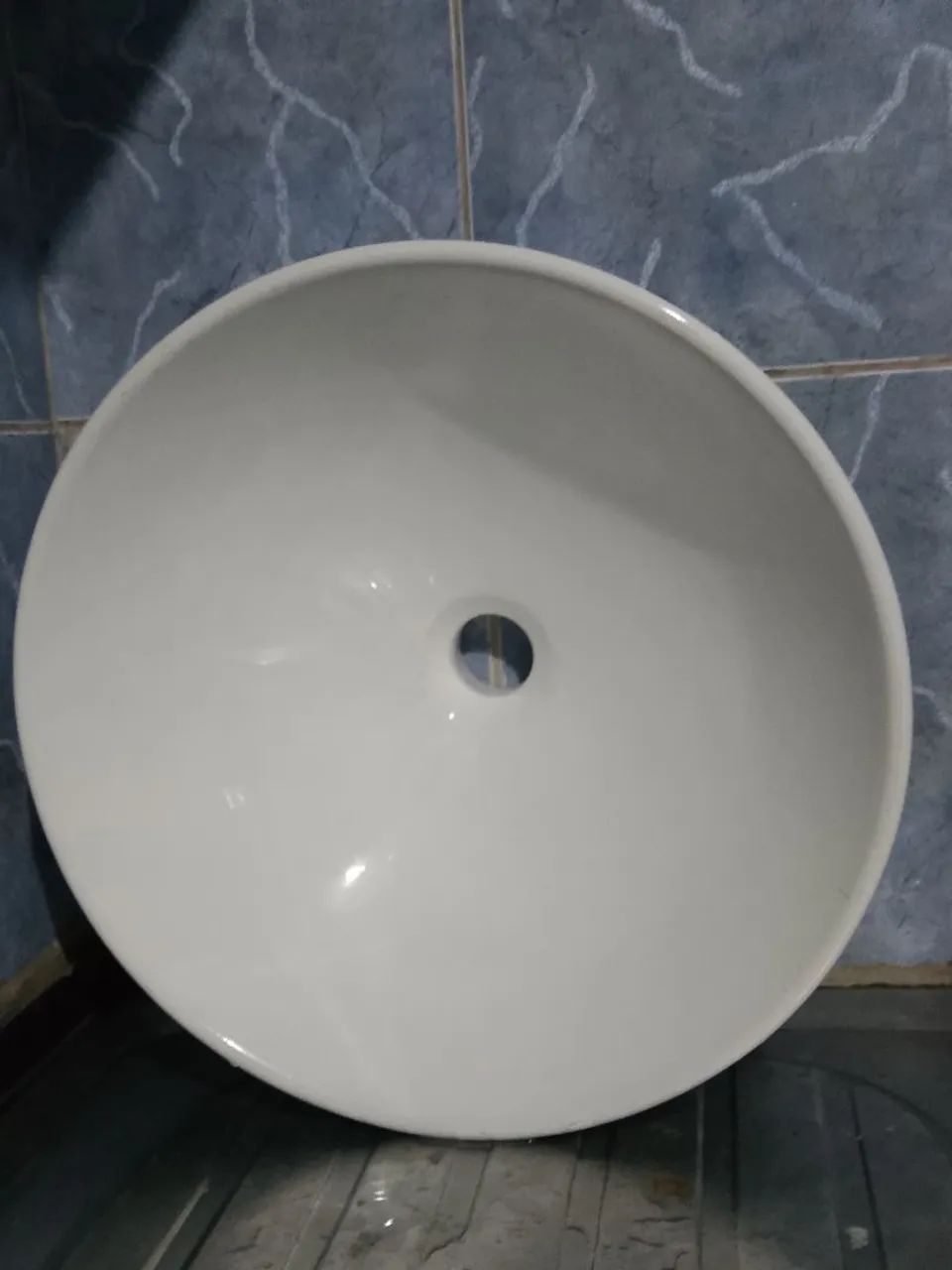 Cuba de Apoio Redonda para Banheiro / Lavatório - Branca (Ótimo Estado)
