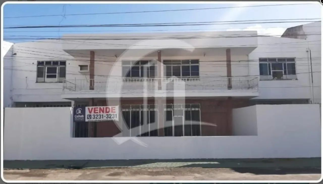 Casa comercial à venda no bairro Suissa