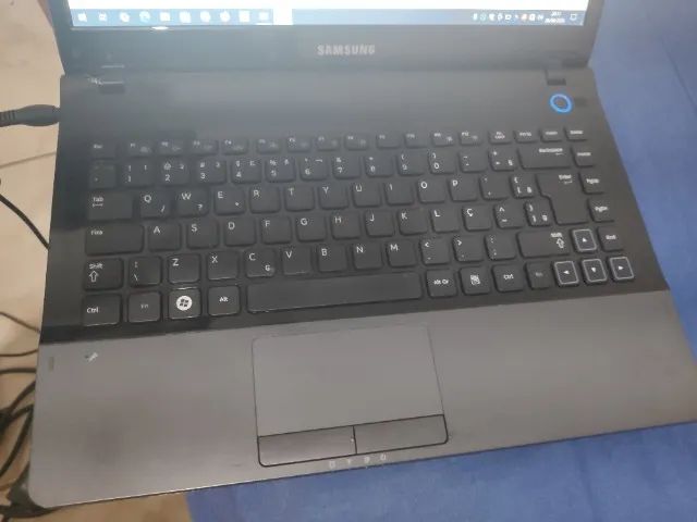 Notebook Samsung intel i5 ssd240 8gb memoria - Foto 2
