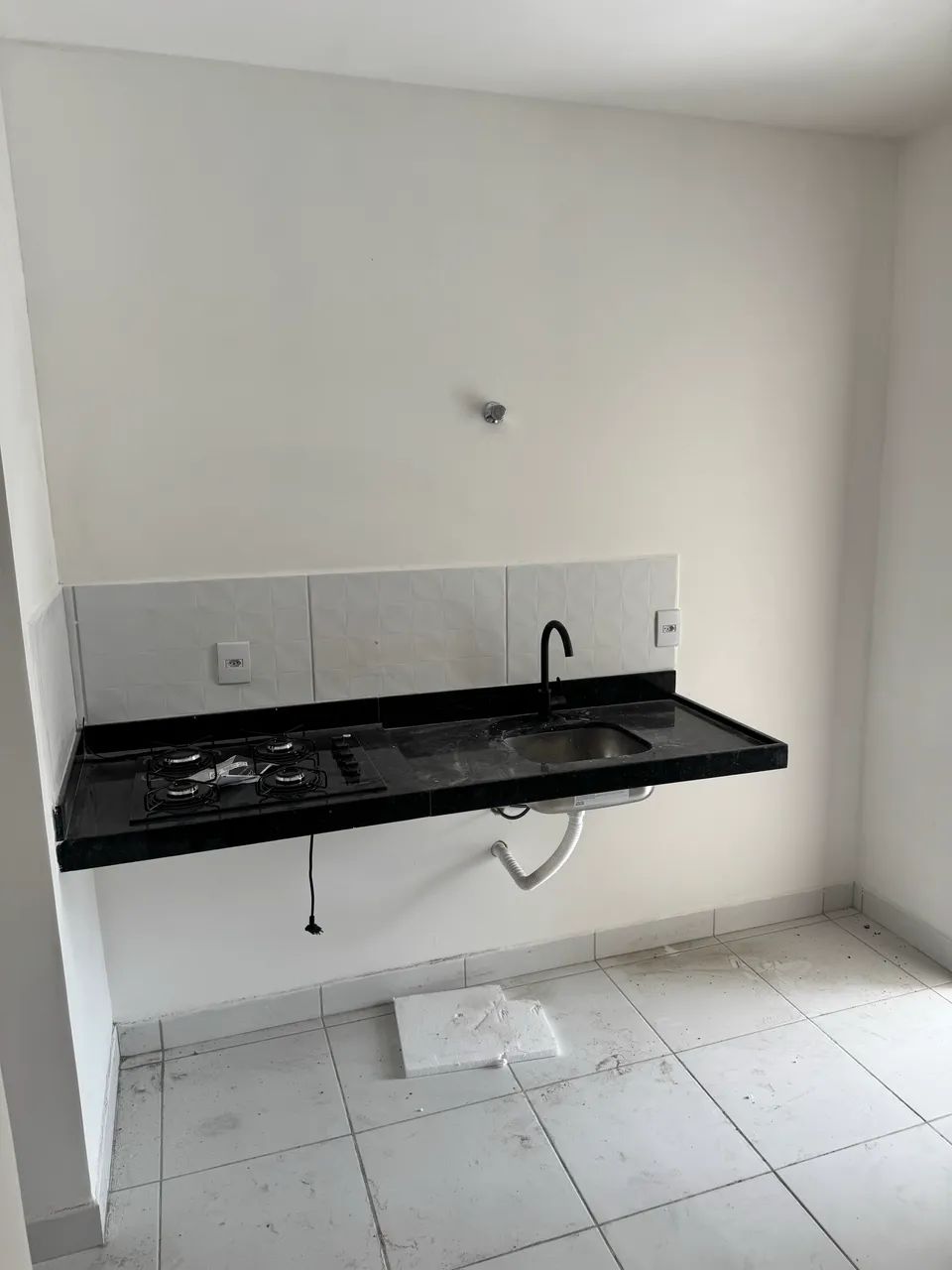 Alugo kitnet estilo studio recém construído  - Foto 3