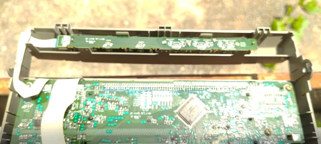 Frontal Completa com Display do Mini System Aiwa NSX S909, Funcionando. - Foto 4