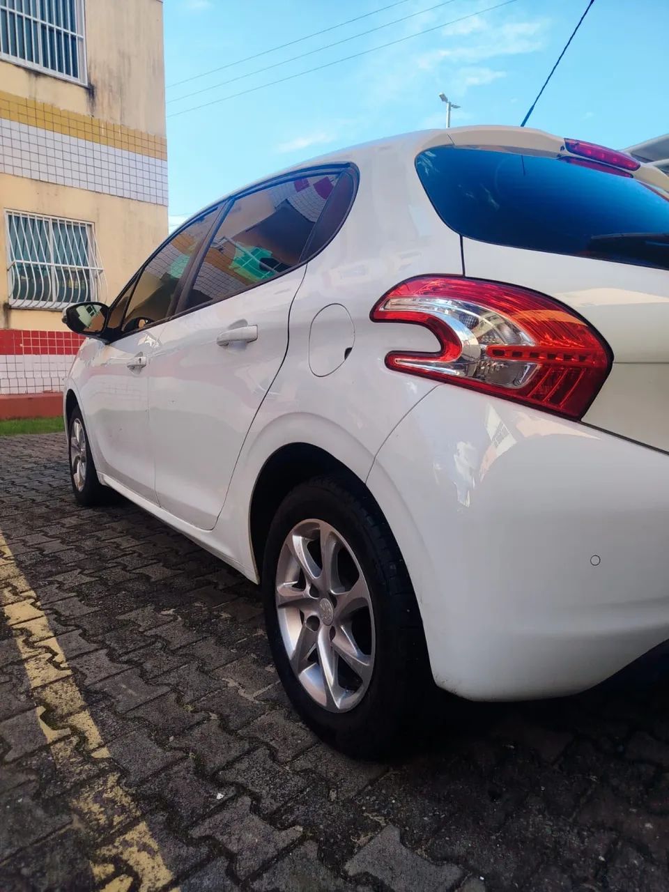 Peugeot 208 Active/active Pack 1.5 Flex 8V 5P 2015 - Foto 4