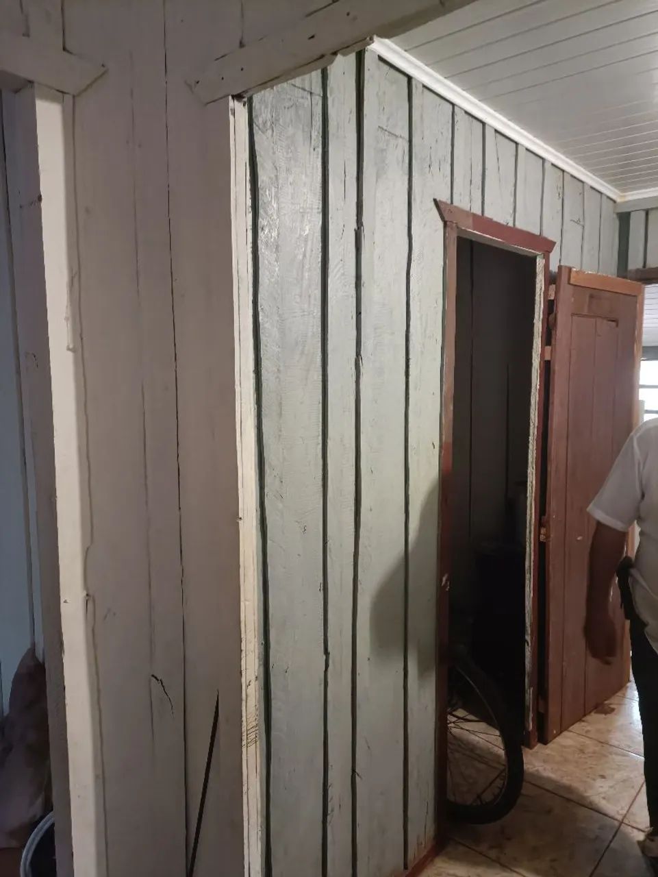 Casa e terreno,em presidente castelo branco,no centro - Foto 2
