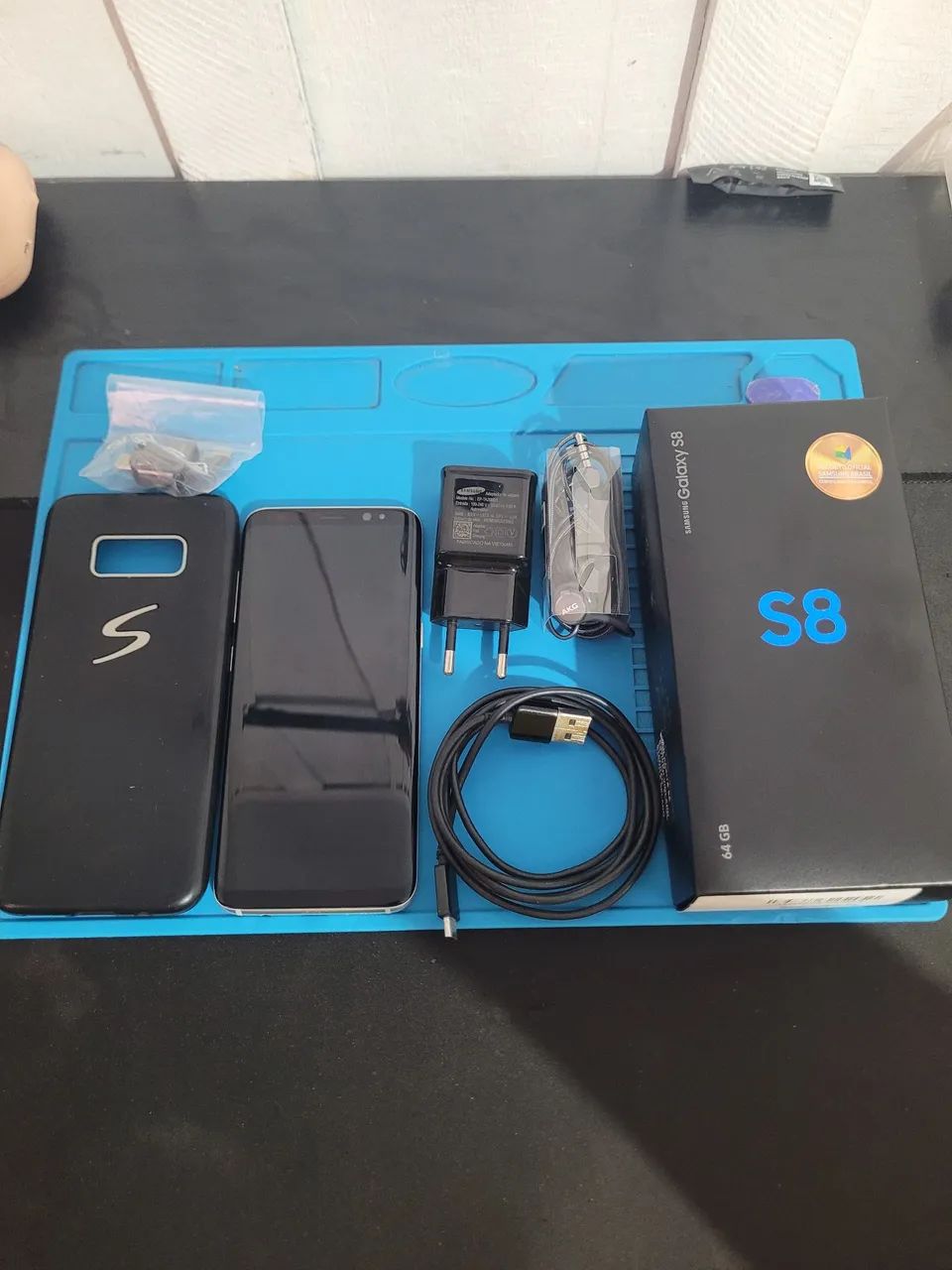 vendo celular s8 64 gigas todo original