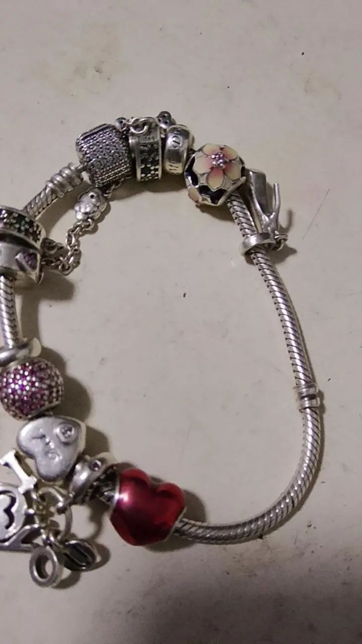 Pulseira feminina Pandora 