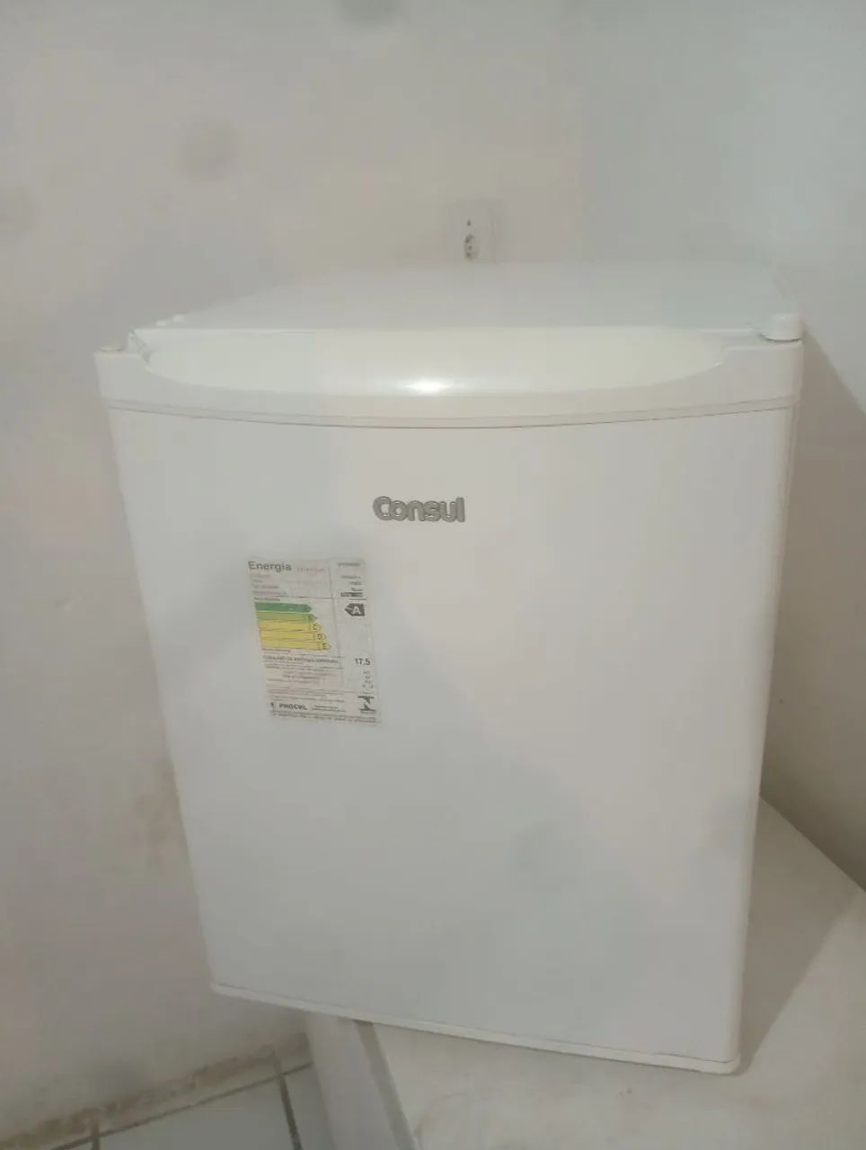 Frigobar Consul 77 litros 