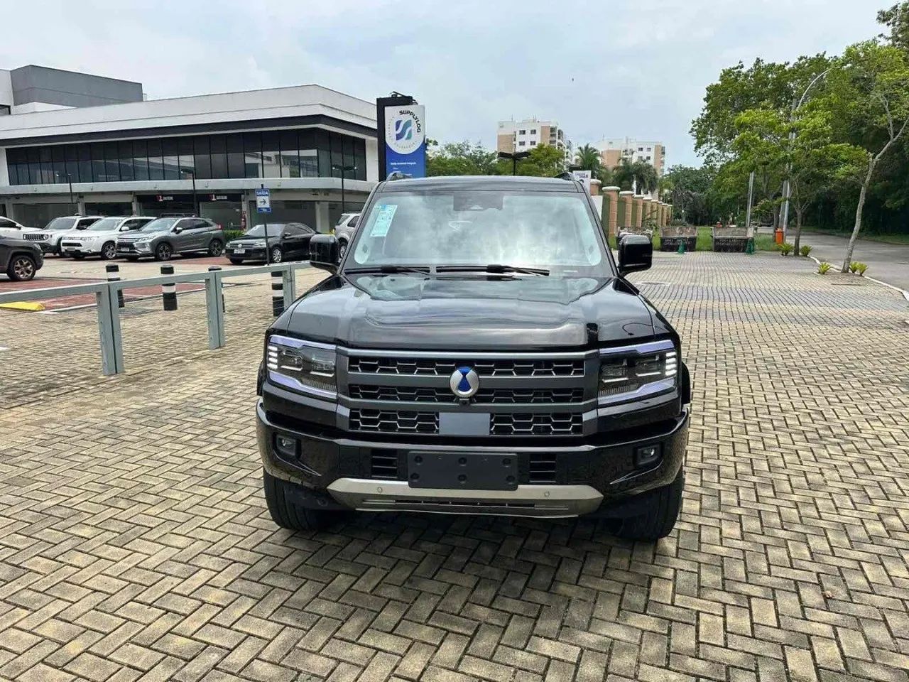 Denza B5 SUV híbrido plug-in, foto 2 de 10