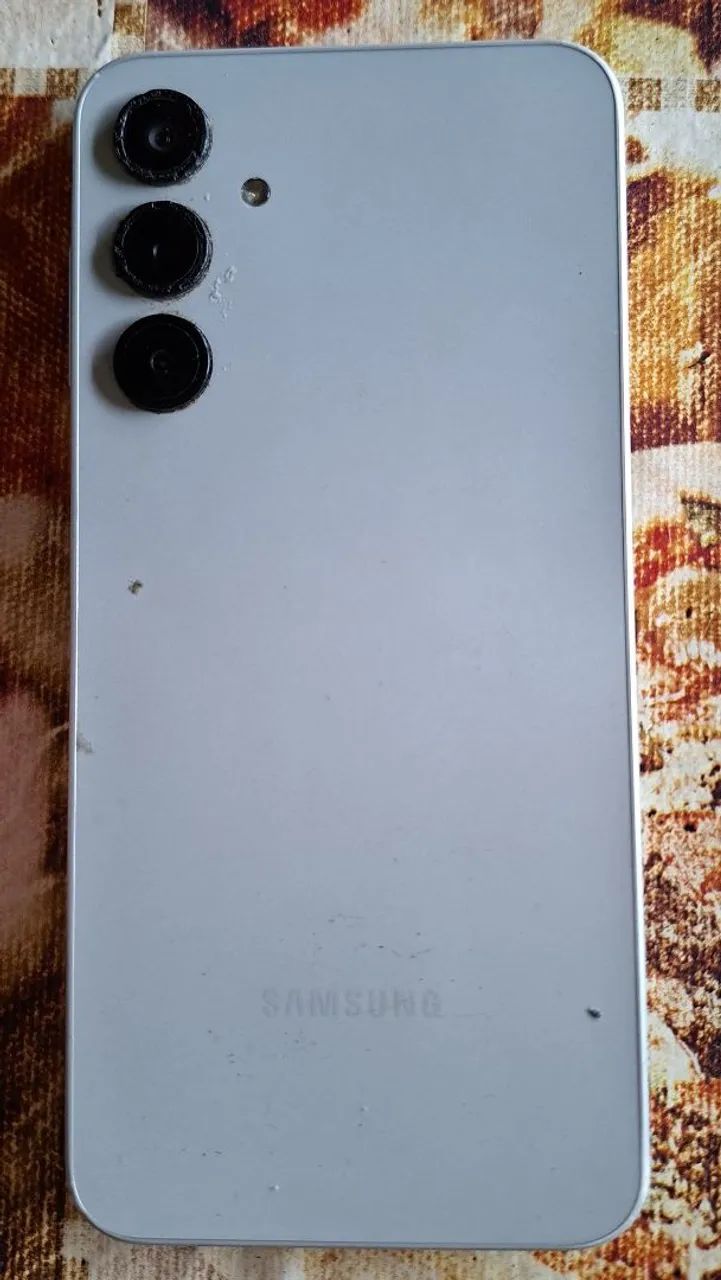 Celular Samsung A16 usado funcionando perfeitamente marca de uso 450$ - Foto 2