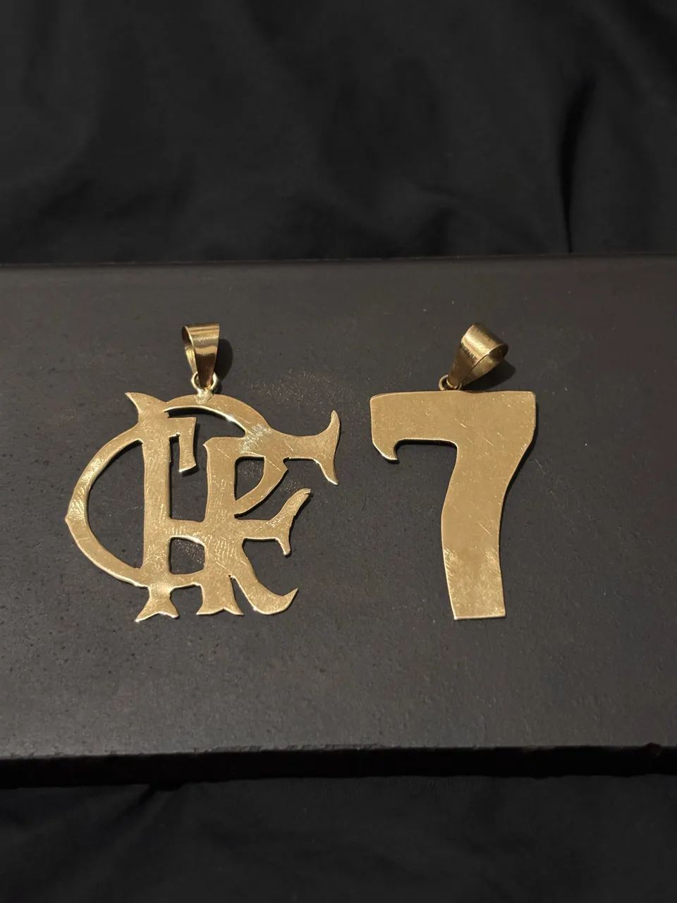 Pingentes GRANDE em Ouro 18K 750