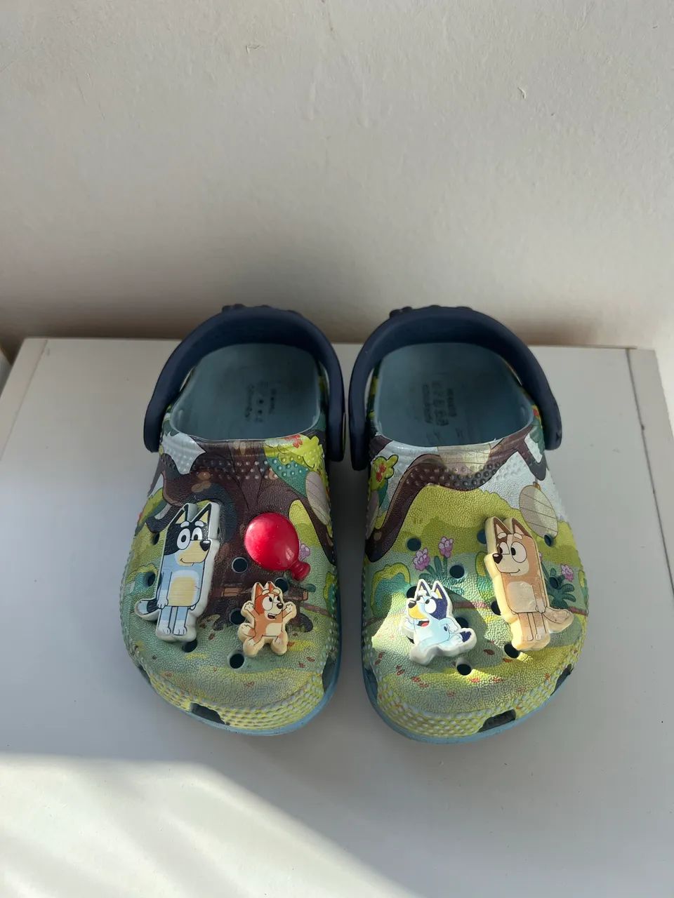 crocs da bluey - Foto 5