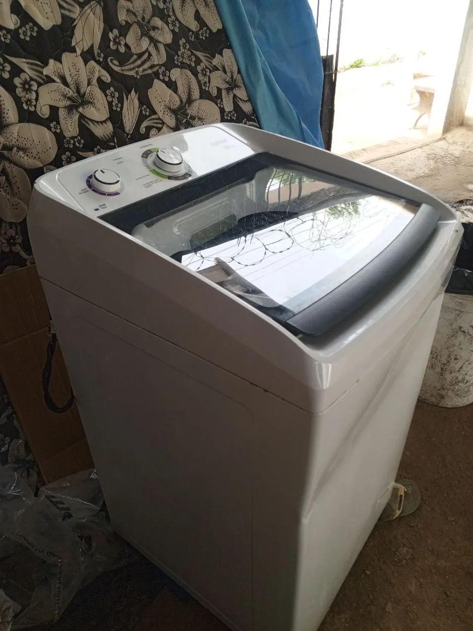 Vende se uma máquina de lavar 