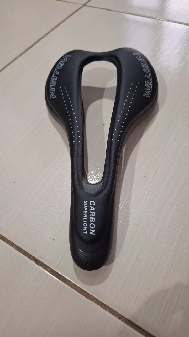 Selim superflow em carbono.  Trilho em carbono 120g - Foto 3