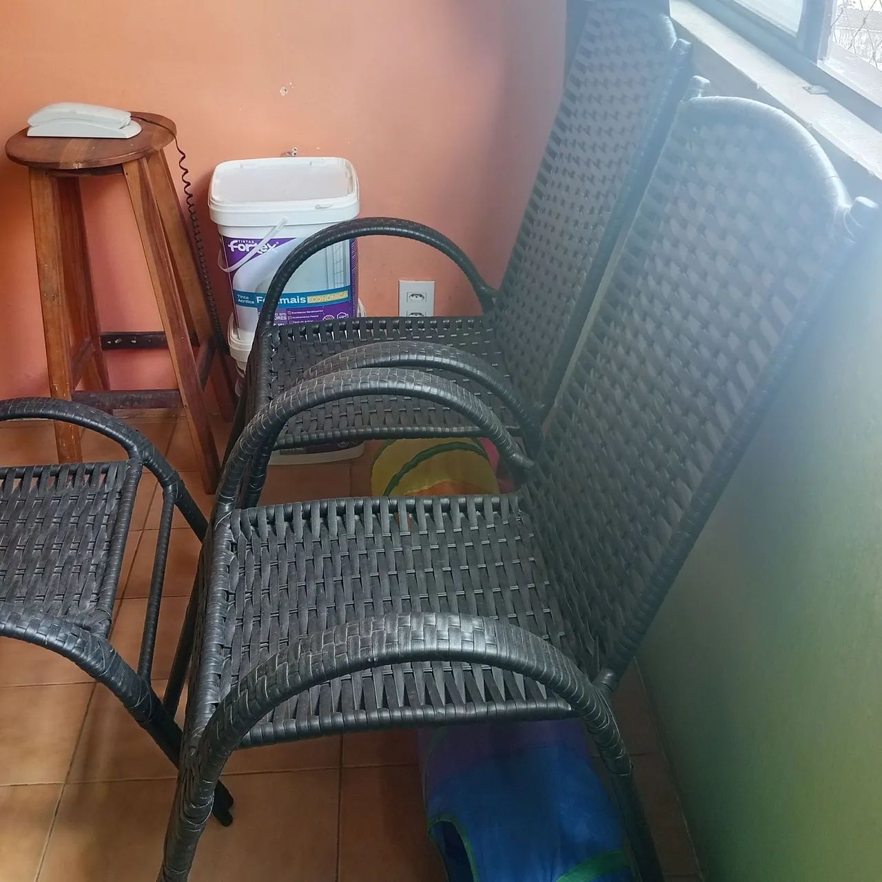 Cadeira e mesa de centro - Foto 2