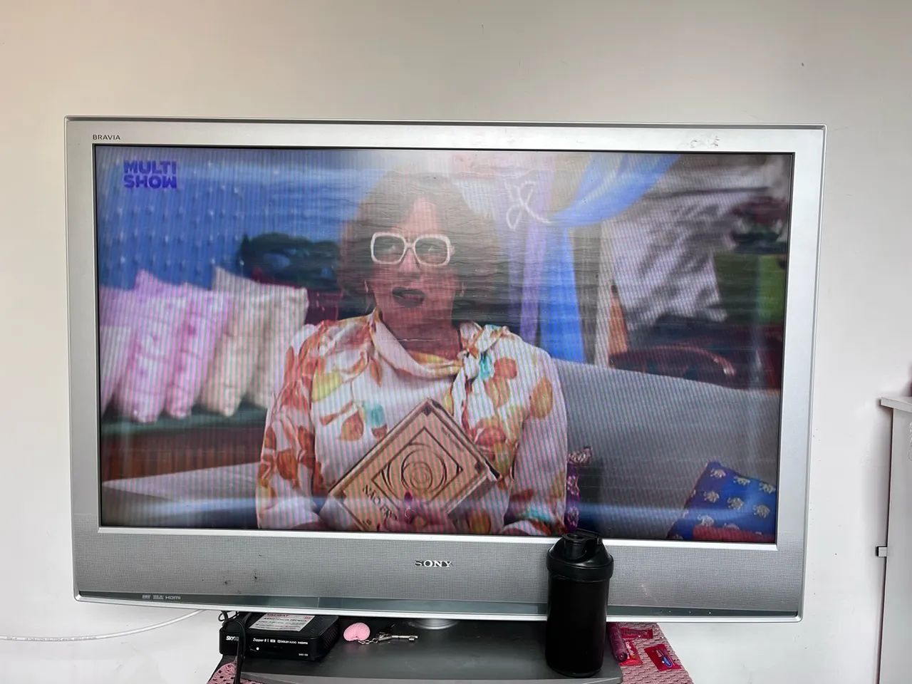 TV Sony Bravia de 46 polegadas, modelo KLV-46S200A.