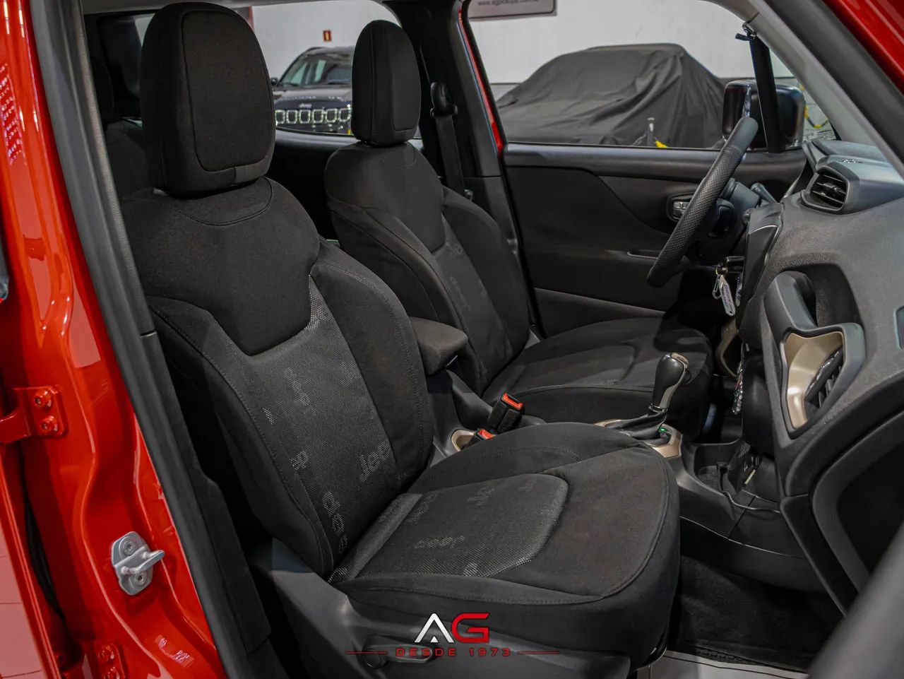 Jeep Renegade Sport 1.8 4x2 Flex 16V Aut., foto 11 de 20