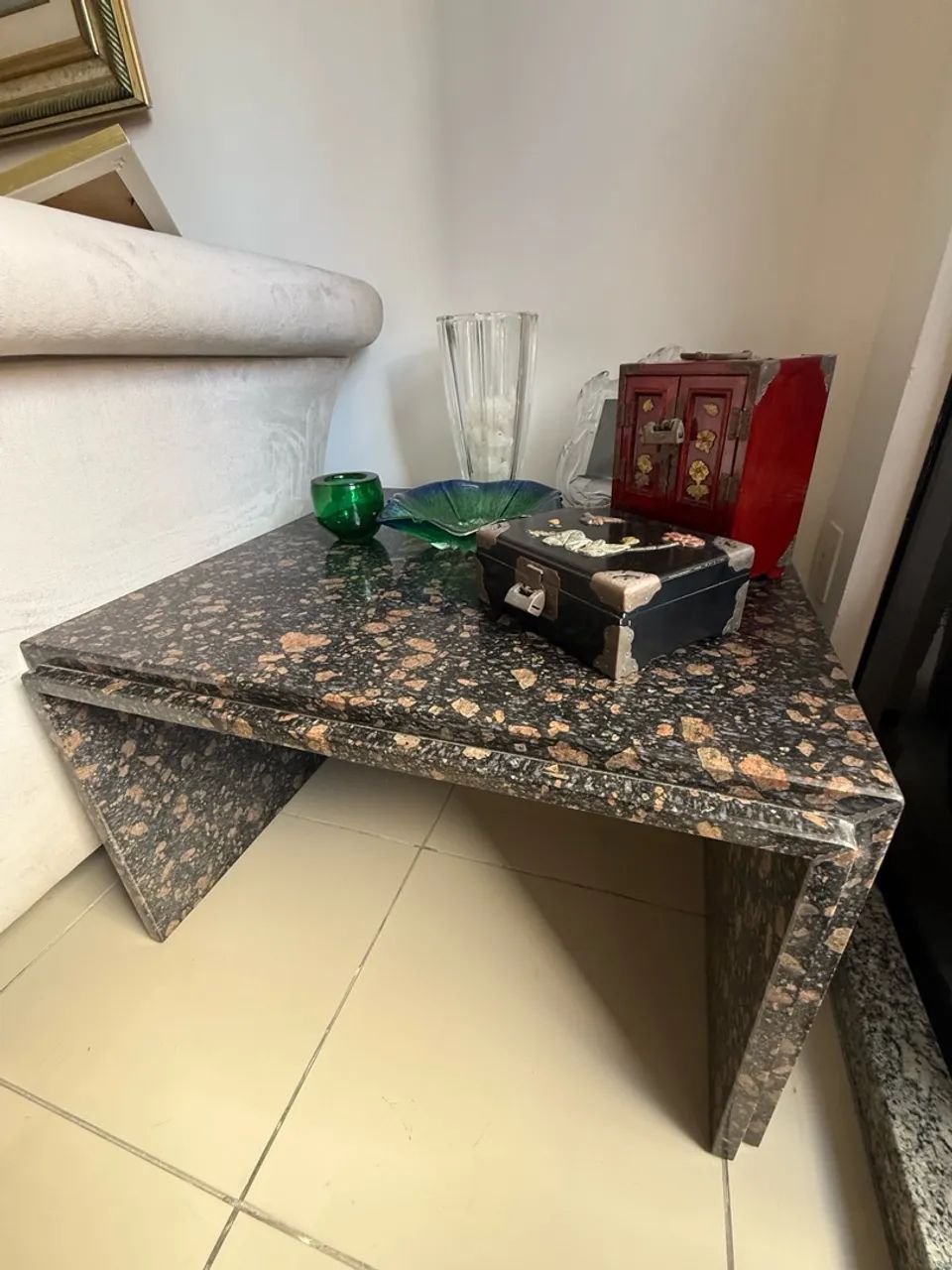 02 mesas de canto para sala , em granito exclusivo  - Foto 4