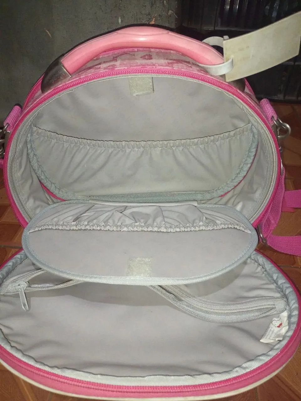 Bolsa da hello Kitty de maquiagem  - Foto 3