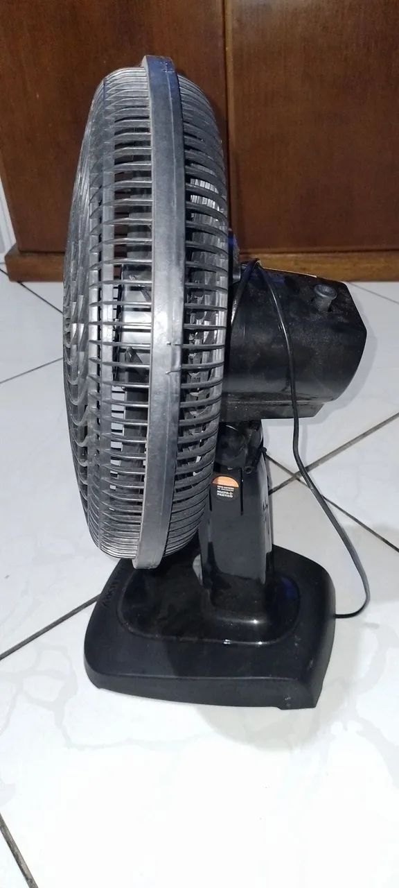 Ventilador de mesa mallory 127v  - Foto 2