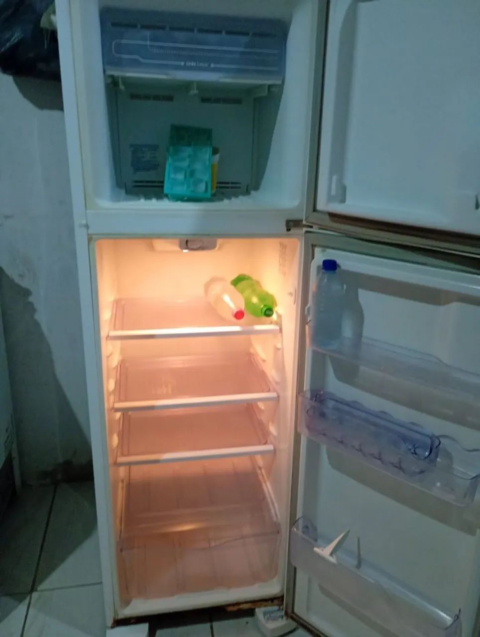 vende se geladeira  - Foto 3